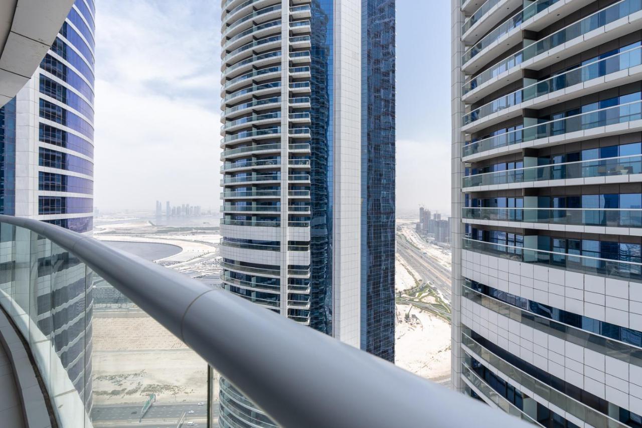 Globalstay Damac Towers By Paramount In Business Bay Дубай Экстерьер фото